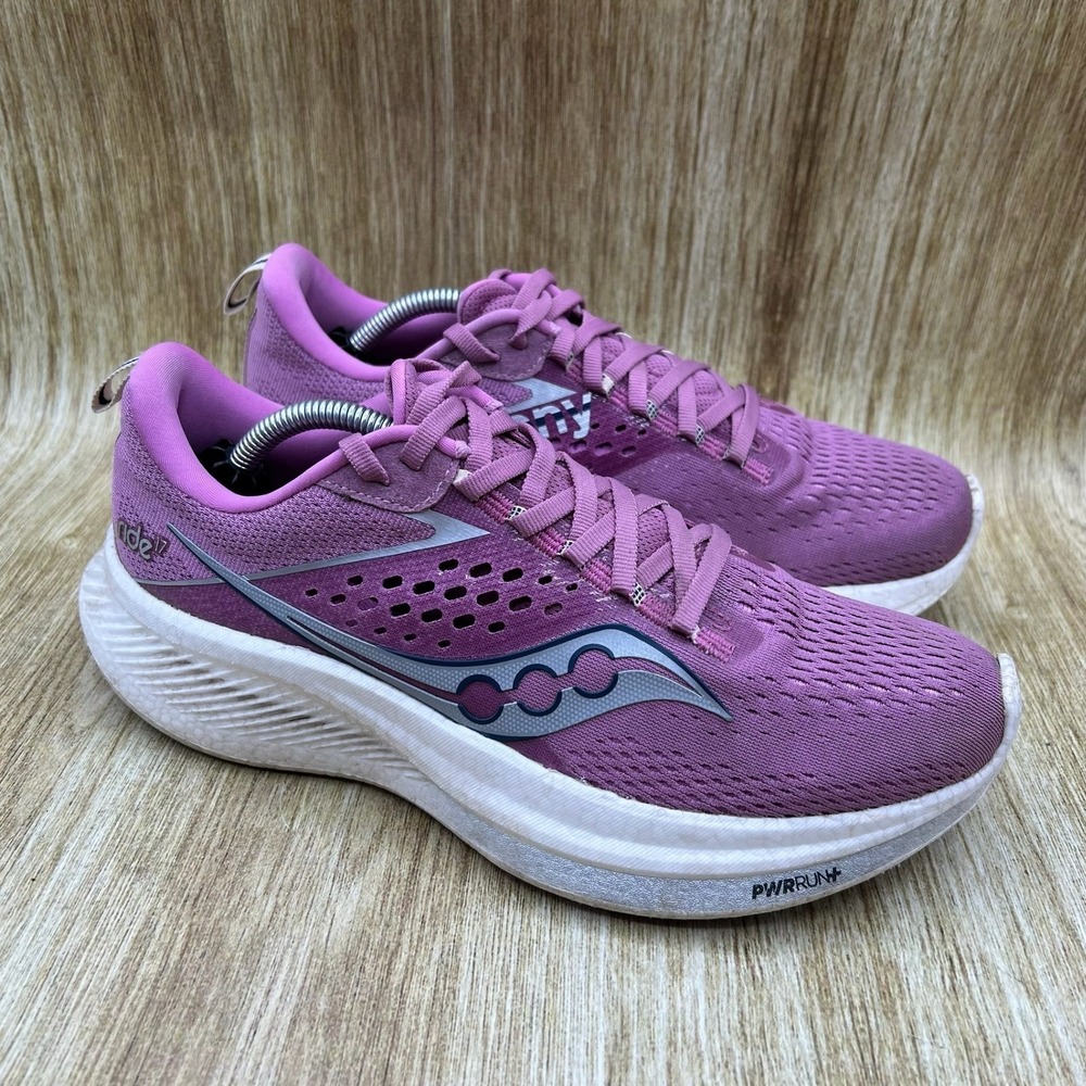 Saucony Ride 17 Women's Size 8.5 Running Shoes Orchid Silver Sneakers S10924-106